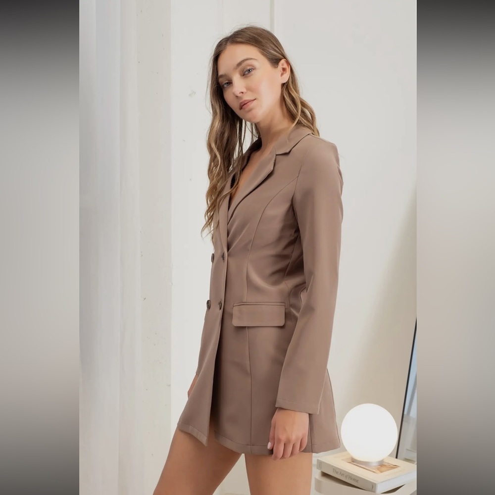 945. LAST 1! COST 🛑Taupe Blazer Jacket Coat Double Breasted Long Sleeve Pockets - Picture 4 of 4